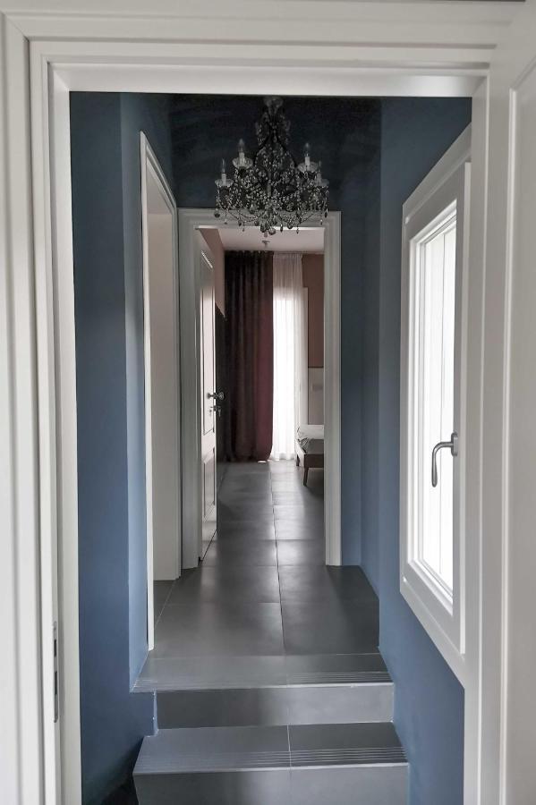 Casa Sebina - your design home just 300mt from Garda Lake Desenzano del Garda Exteriör bild
