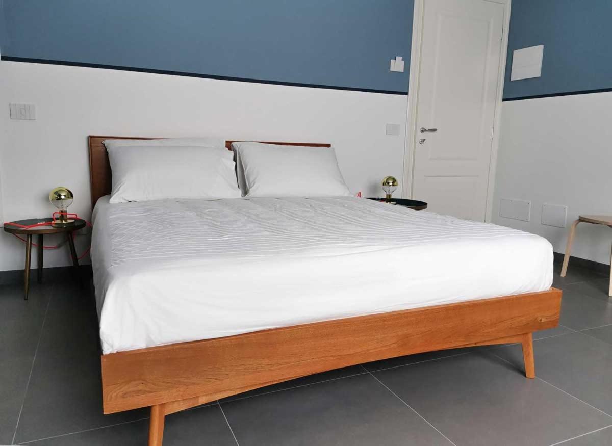Casa Sebina - your design home just 300mt from Garda Lake Desenzano del Garda Exteriör bild